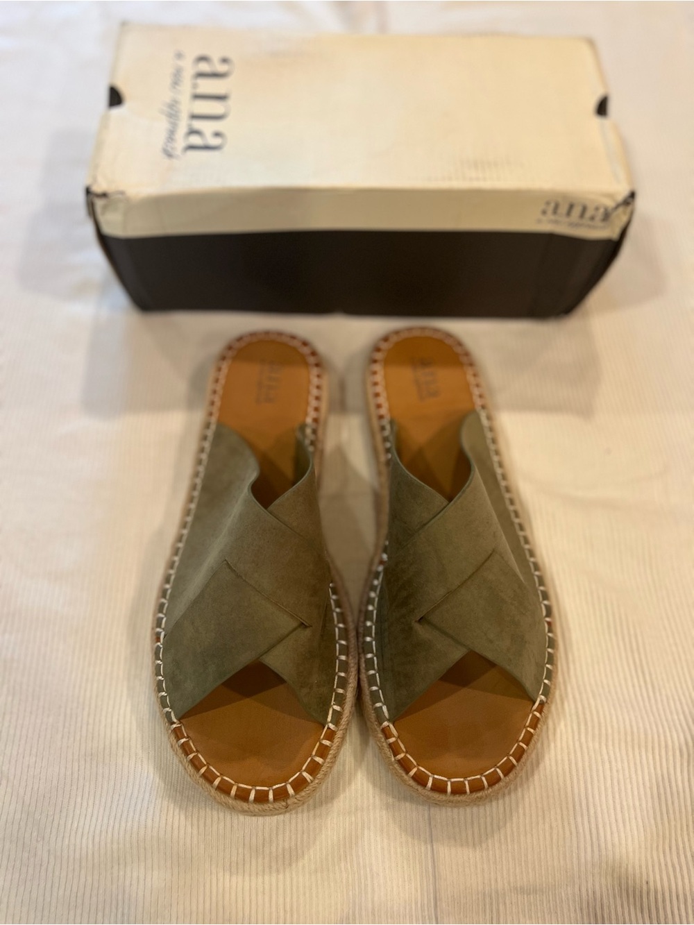 a.n.a Bently Olive Green Suede  Slide Sandals - Sz 10M
